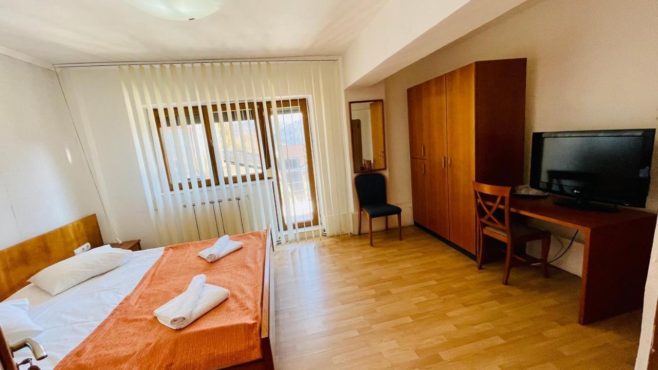 Pensiunea Luminita Buşteni Exterior foto