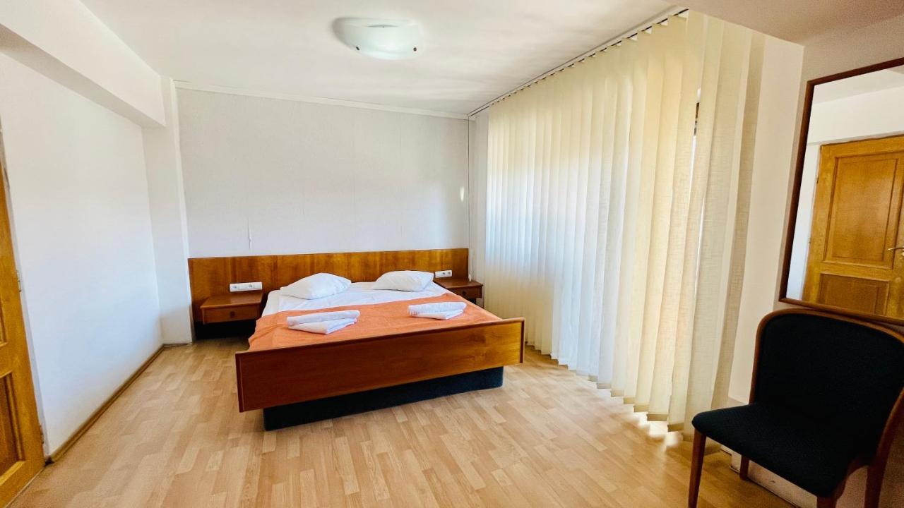 Pensiunea Luminita Buşteni Exterior foto
