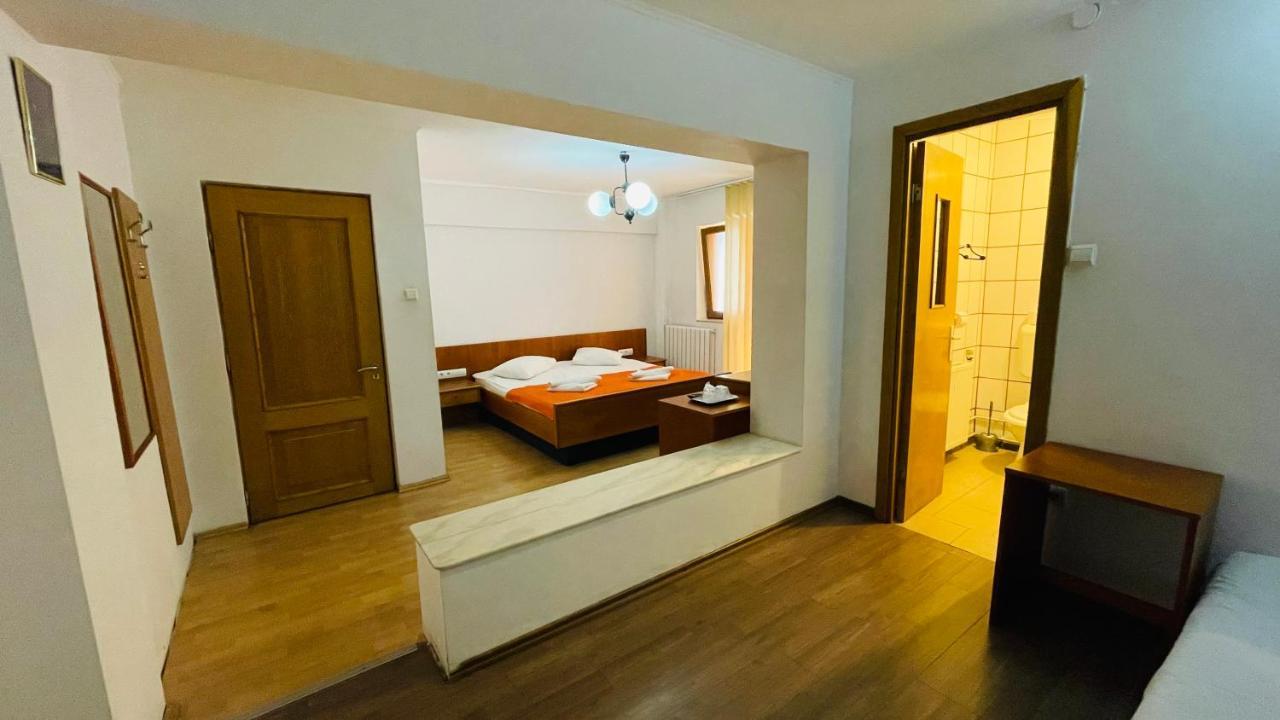 Pensiunea Luminita Buşteni Exterior foto